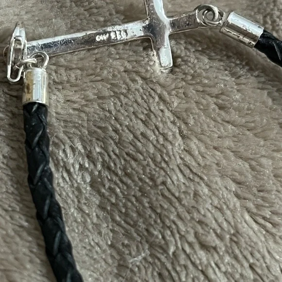 Lot of Religious Jewelry Bundle Silver Crosses - Picture 6 of 9